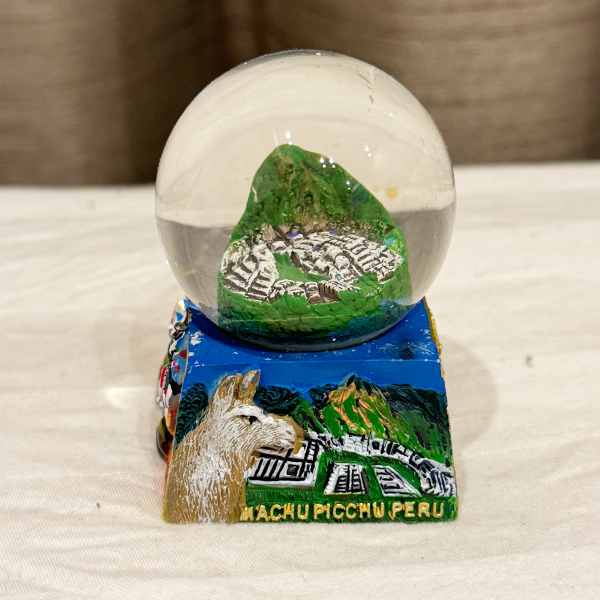 マチュピチュのスノードーム